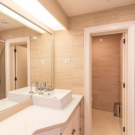 Chiado Superior By Architecture Tote Ser Apartment