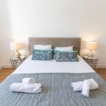 Chiado Superior By Architecture Tote Ser Apartment