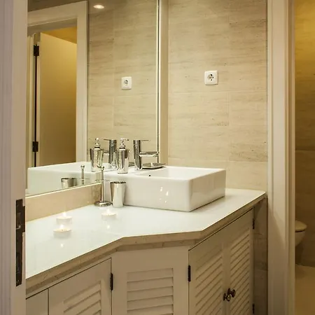 Chiado Superior By Architecture Tote Ser *